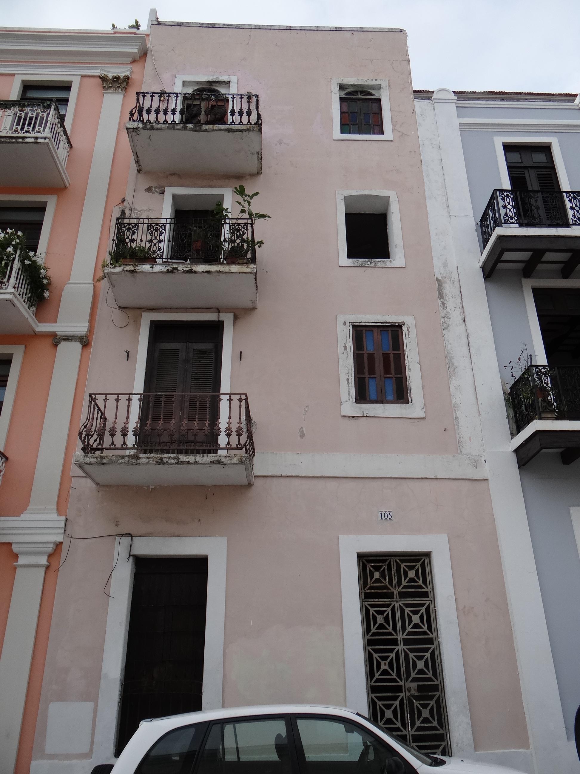 Calle de la Luna 105 - San Juan (Viejo San Juan) - 2012 00003